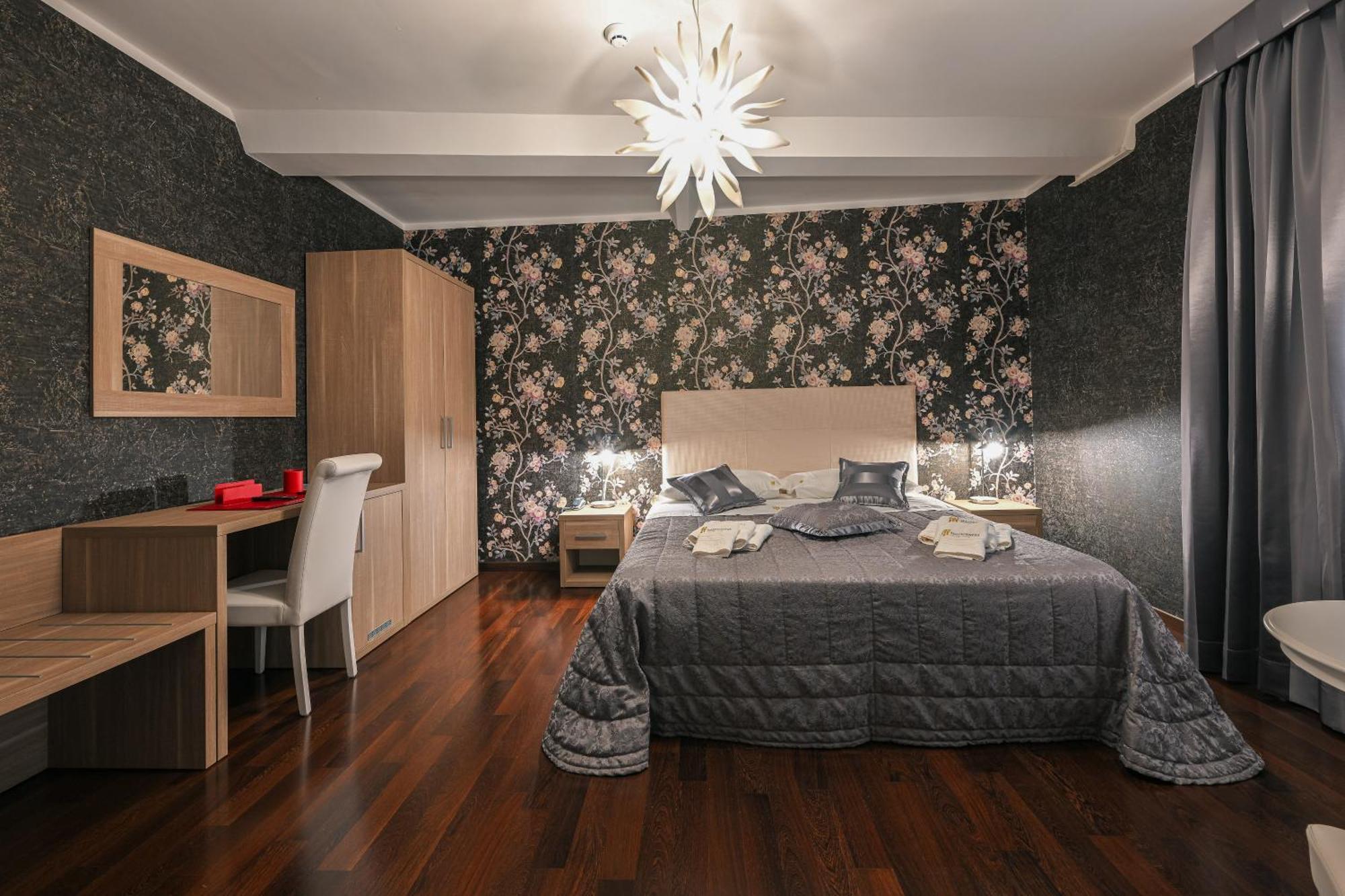 Hotel Mastrodattia Челано Екстер'єр фото